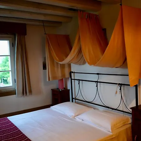 Hotel La Vie En Rose 3*