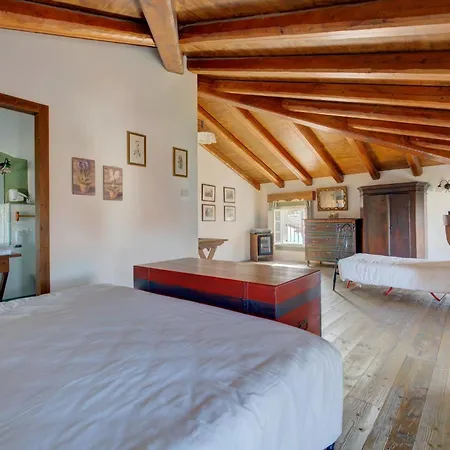 Hotel La Vie En Rose 3*